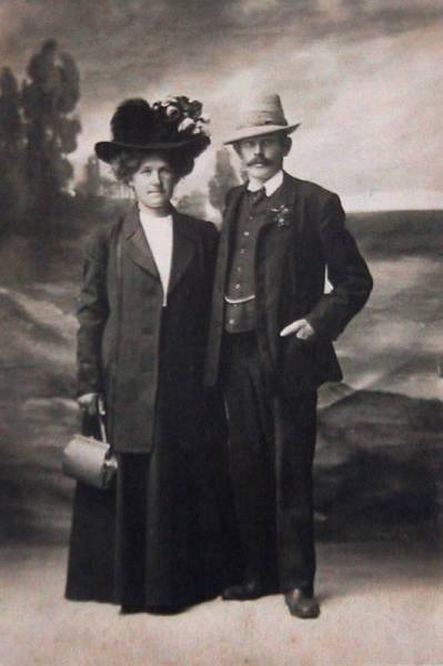 Formodentlig et bryllupsbillede Formodentlig et bryllupsbillede