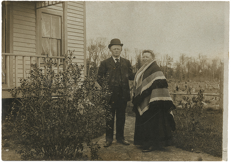 Poul og Sine. Formodentlig taget i Brantwood. Poul og Sine. Formodentlig taget i Brantwood.