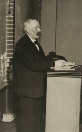 Peter Langeland, på talerstolen i Aarhus, ca 1935